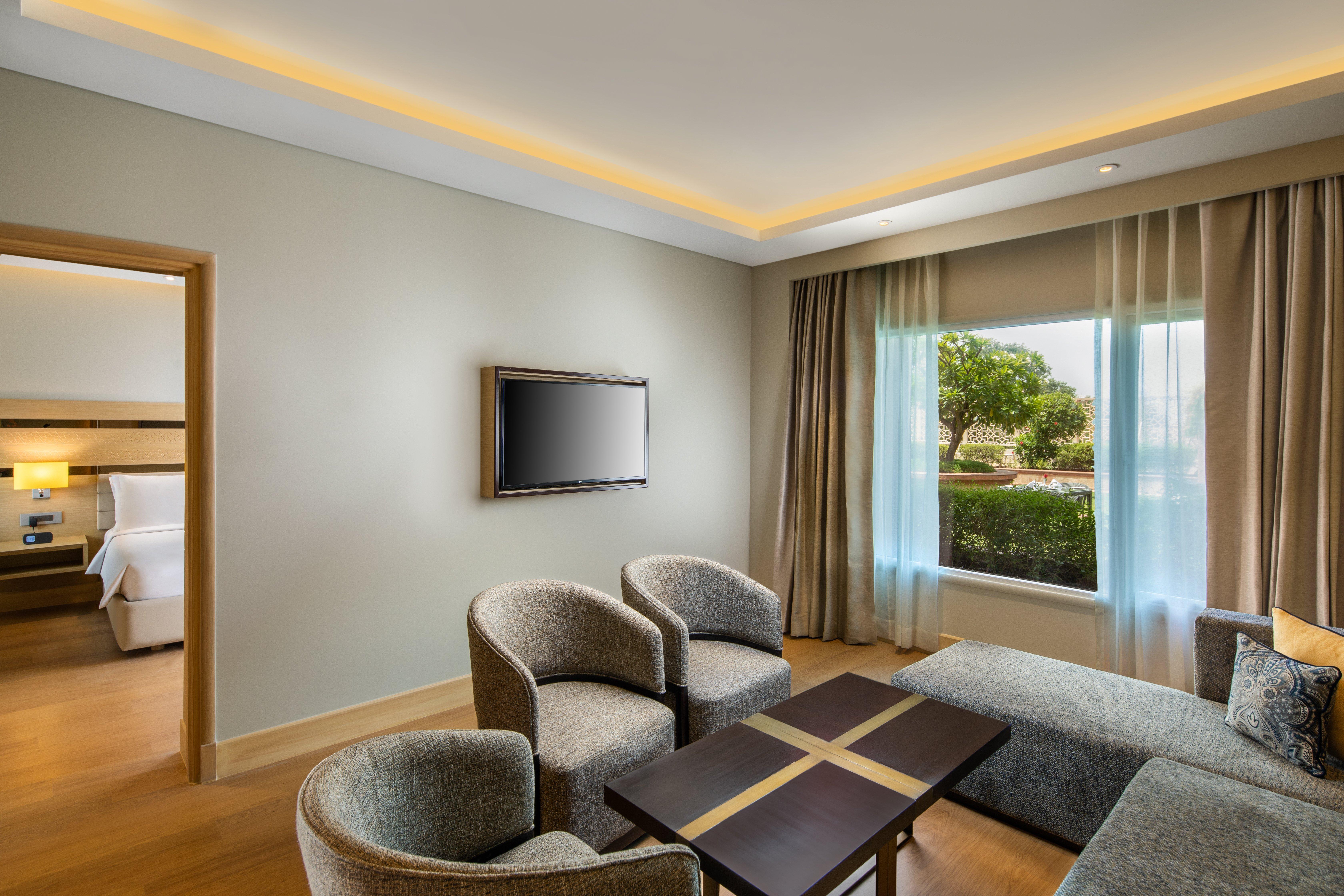 Holiday Inn Agra Mg Road An Ihg Hotel Luaran gambar Suite