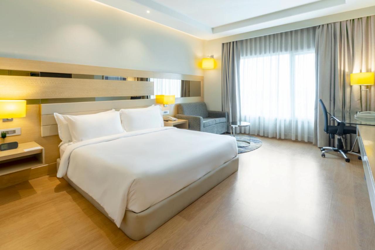 Holiday Inn Agra Mg Road An Ihg Hotel Luaran gambar A room at the hotel