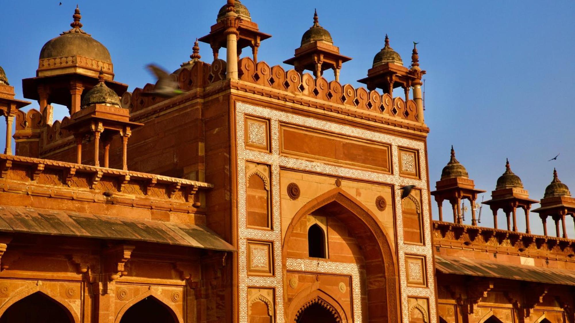 Holiday Inn Agra Mg Road An Ihg Hotel Luaran gambar The Naubat Khawab Gate